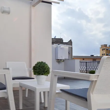 Апарт-отель Quattroquarti Stradivari